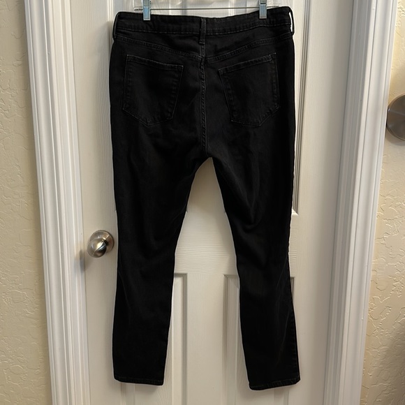 Old Navy skinny Mid-Rise jeans - Picture 4 of 6